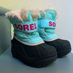 Sorel baby blue boots, size Toddler 8